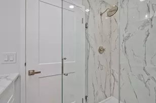 1800 Dewes St, Glenview, IL 60025 - Photo 21