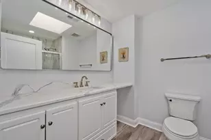 1800 Dewes St, Glenview, IL 60025 - Photo 15