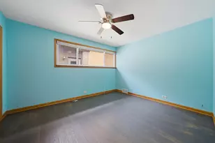 9527 Lowell Ave, Skokie, IL 60076 - Photo 17