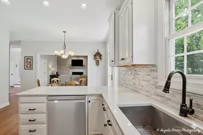 803 Silver Glen Road, McHenry, IL 60050 - Photo 7