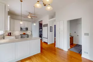 526 Spruce Ln, Lisle, IL 60532 - Photo 7