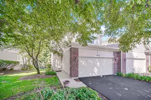 1252 Townes Cir, Aurora, IL 60502 - Photo 3