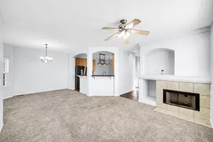 1252 Townes Cir, Aurora, IL 60502 - Photo 7