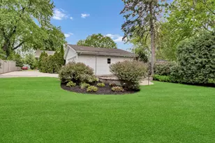 1441 N Eagle St, Naperville, IL 60563 - Photo 25