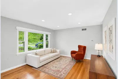 1441 N Eagle Street, Naperville, IL 60563 - Photo 3
