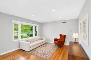 1441 N Eagle St, Naperville, IL 60563 - Photo 3