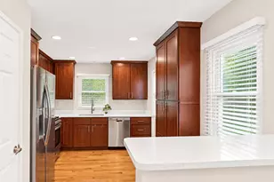 1441 N Eagle St, Naperville, IL 60563 - Photo 7