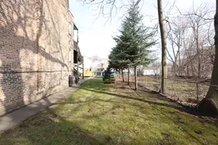 1418 E 69th Pl, Chicago, IL 60637 - Photo 3