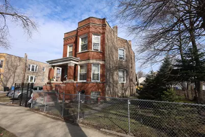 1418 E 69th Place, Chicago, IL 60637 - Photo 9