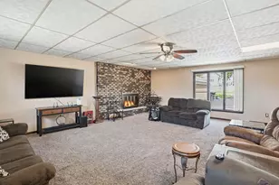 631 Pasadena Ave, Beecher, IL 60401 - Photo 7