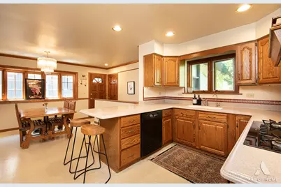 829 Sylviawood Avenue, Park Ridge, IL 60068 - Photo 5