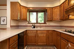 829 Sylviawood Ave, Park Ridge, IL 60068 - Photo 7