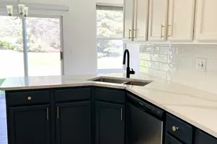 601 Blackstone Ct, Aurora, IL 60504 - Photo 9