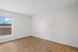 1870 Huntington Blvd, Hoffman Estates, IL 60169 - Photo 13