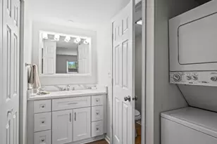 1870 Huntington Blvd, Hoffman Estates, IL 60169 - Photo 15
