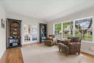 512 Oak St, Libertyville, IL 60048 - Photo 3