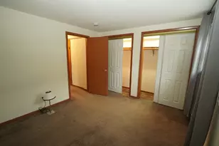 347 Dalewood Ave, Wood Dale, IL 60191 - Photo 9