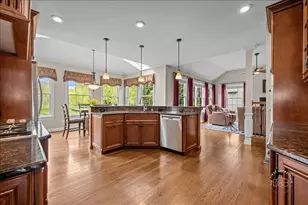 4N734 Blue Lake Circle, Saint Charles, IL 60175 - Photo 13