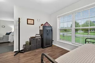 300 Arrowhead Dr, Minooka, IL 60447 - Photo 13