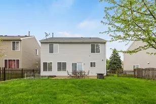 274 Jasmine Cir, Lindenhurst, IL 60046 - Photo 19