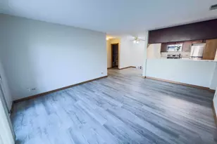 104 Glengarry Dr, Bloomingdale, IL 60108 - Photo 7