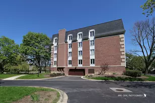 175 Lake Blvd, Buffalo Grove, IL 60089 - Photo 19