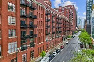 360 W Illinois St, Chicago, IL 60654 - Photo 35
