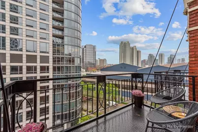 360 W Illinois Street #607, Chicago, IL 60654 - Photo 9