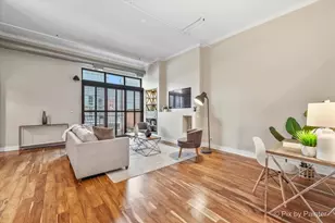 360 W Illinois St, Chicago, IL 60654 - Photo 17