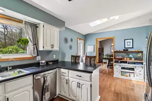 1011 Ridgewood Ave, McHenry, IL 60050 - Photo 11