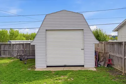 1108 Harvey Drive, Sterling, IL 61081 - Photo 5