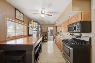 1108 Harvey Dr, Sterling, IL 61081 - Photo 11