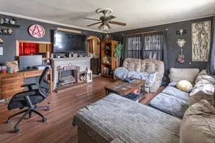 2717 Kinsey St, Rockford, IL 61109 - Photo 5