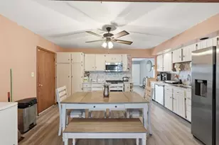 8045 Northway Dr, Hanover Park, IL 60133 - Photo 5