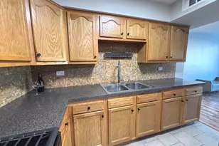 10437 Natoma Ave, Chicago Ridge, IL 60415 - Photo 5