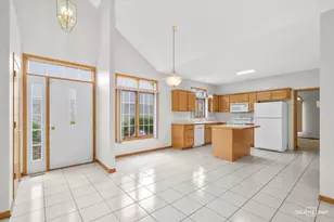 12780 Marian Dr, Lemont, IL 60439 - Photo 7