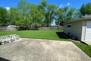 3825 Leominster Ave, Joliet, IL 60431 - Photo 3