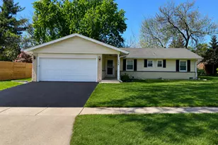 254 Placid Way, Elk Grove Village, IL 60007 - Photo 1
