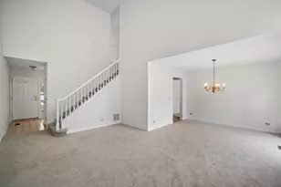 103 Meadowbrook Ln, Lake Bluff, IL 60044 - Photo 9