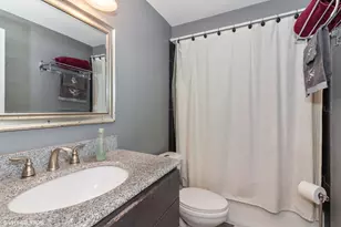 17W764 Lowell Ln, Villa Park, IL 60181 - Photo 15