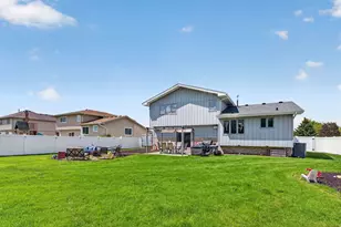 702 Longwood Ct, Minooka, IL 60447 - Photo 45