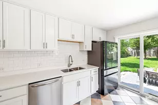 36 N Ashland Ave, Palatine, IL 60074 - Photo 3