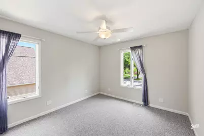 36 N Ashland Avenue, Palatine, IL 60074 - Photo 15