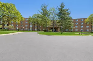 1475 Rebecca Dr, Hoffman Estates, IL 60169 - Photo 11