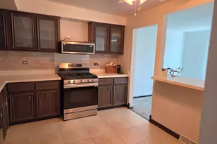 6839 Kingston Rd, Tinley Park, IL 60477 - Photo 5