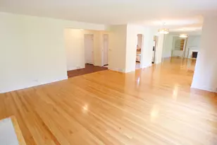 460 Highcrest Dr, Wilmette, IL 60091 - Photo 7