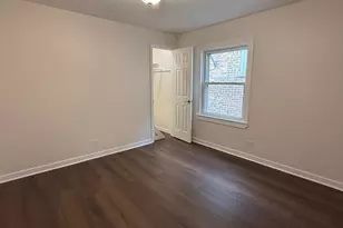 5822 W 64th Pl, Chicago, IL 60638 - Photo 9