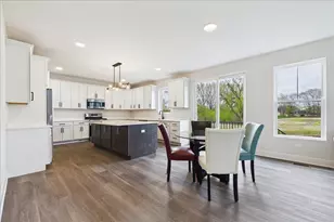 22164 W Casa Bella Vw, Kildeer, IL 60047 - Photo 3