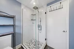 [Address not provided], Des Plaines, IL 60016 - Photo 17