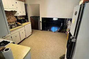 14238 S Manistee Ave, Burnham, IL 60633 - Photo 3